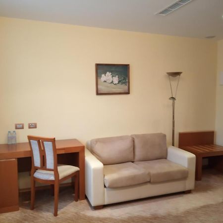 Hotel Park Central Sliven Extérieur photo