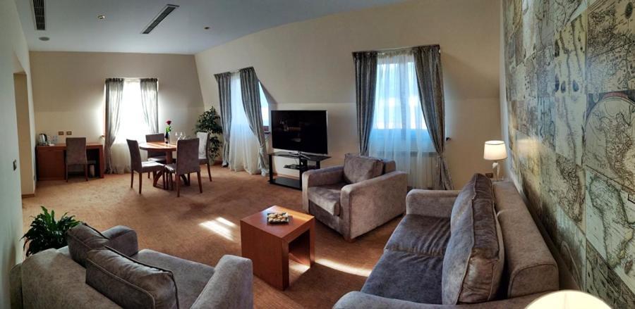 Hotel Park Central Sliven Extérieur photo